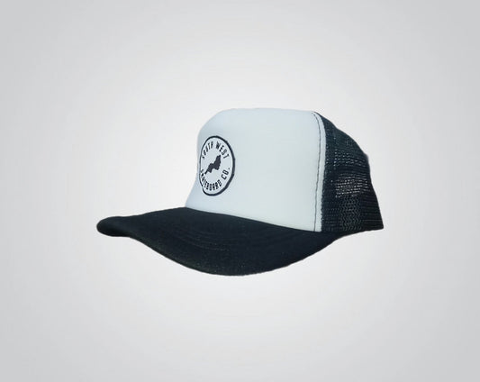 Black/white trucker hat