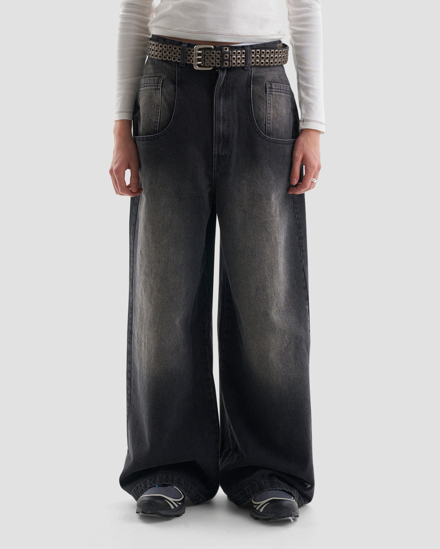 Phat Super Wide Leg Jeans in Dark Grey Wash