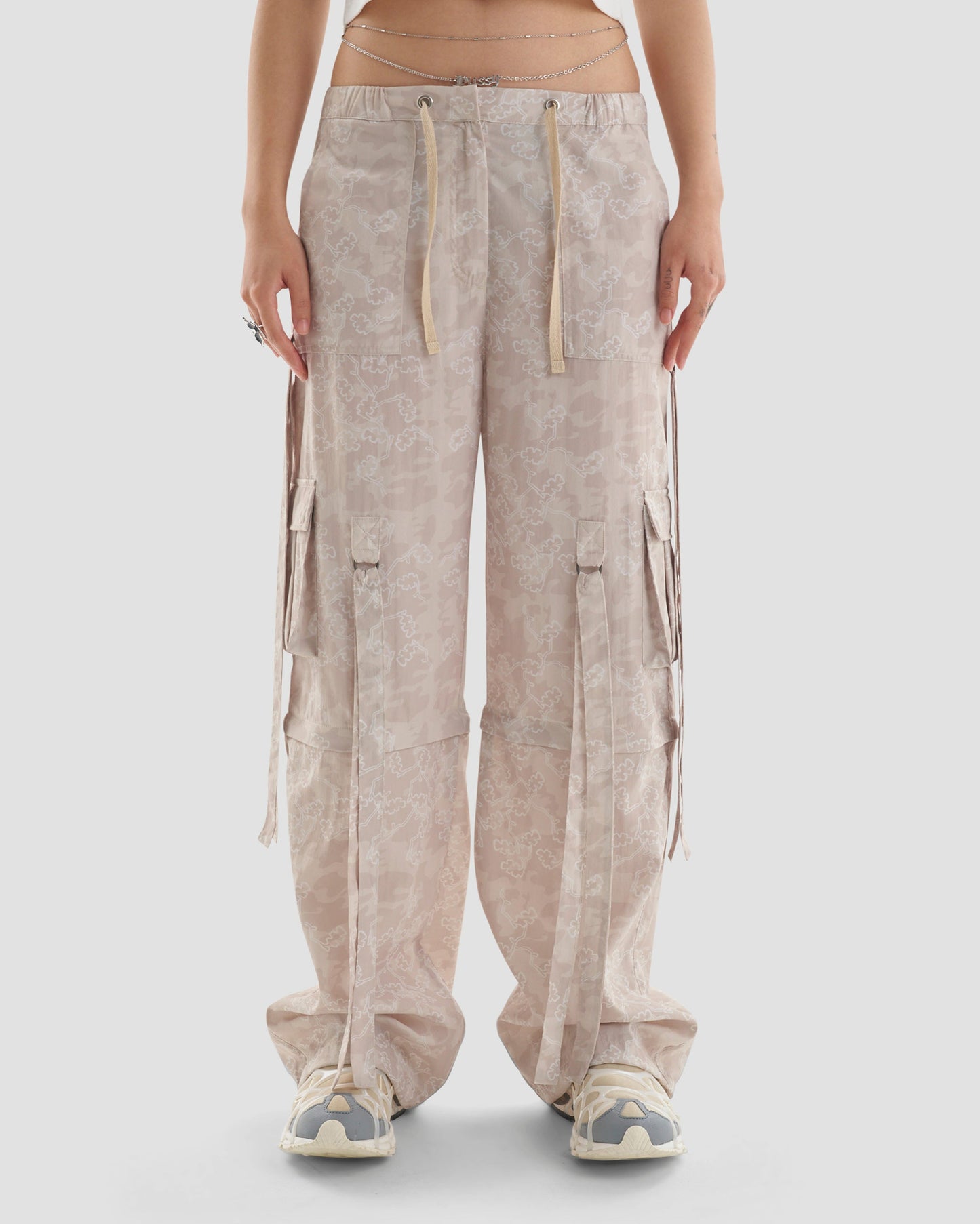 Taboo Zip-Off Cargo Trousers to Shorts with Camo Print in Beige